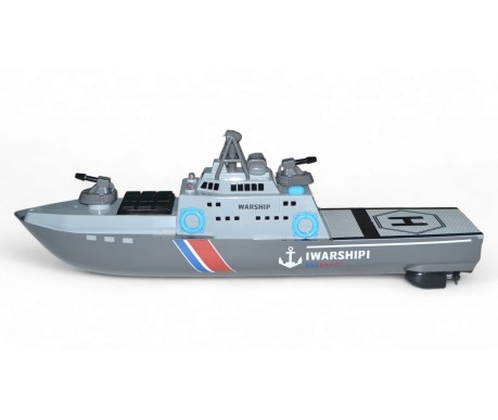 Радиоуправляемый корабль с посадочной площадкой