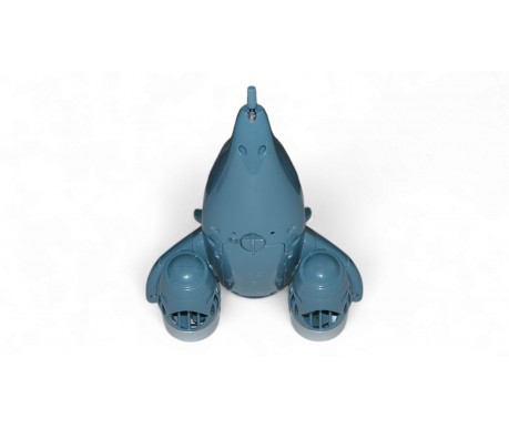 Дельфин на радиоуправлении