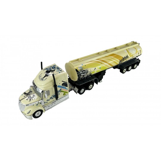 Радиоуправляемый танкер на пульте управления Rui Chuang Heavy Truck 1:32 