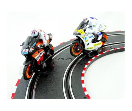 Гоночный автотрек 213 см от сети Moto Racing 1:43