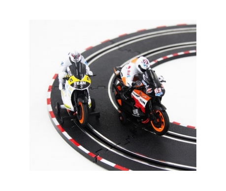 Гоночный автотрек 213 см от сети Moto Racing 1:43